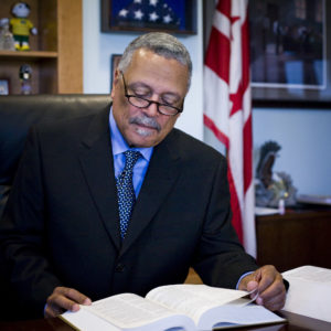 CREDIT: DOMINIC BRACCO II FOR THE WASHINGTON POSTSLUG:na/sullivanDATE:4/9/2009CAPTION: Judge Emmet G. Sullivan works at his office on April 9, 2009 in D.C. Sullivan threw out the indictment against former Sen. Ted Stevens this week.